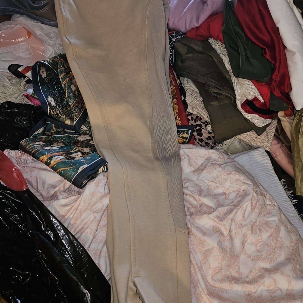 2 Pair Riding Breeches Size 28 And 26 Regular - Picture 2 of 16
